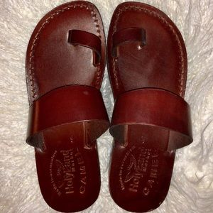 Super cute one toe biblical sandals ✨